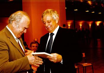 A l'issue des interventions des diifrentes personnalits de la 1re pierre du PIDE